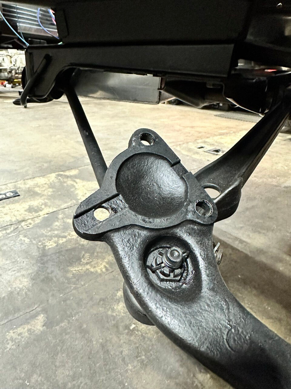 CAtuned Suspension Conversion adapter kit (E34 Spindle + bump steer correction) Compatible with E9