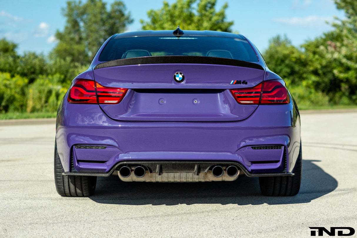 Acexxon F8X M3 / M4 Rear Reflector Insert Set - Honeycomb