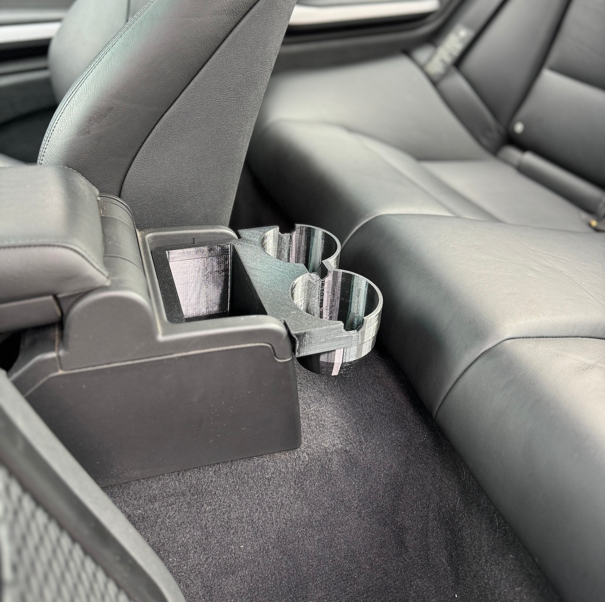 E46 Dual Rear Cupholder