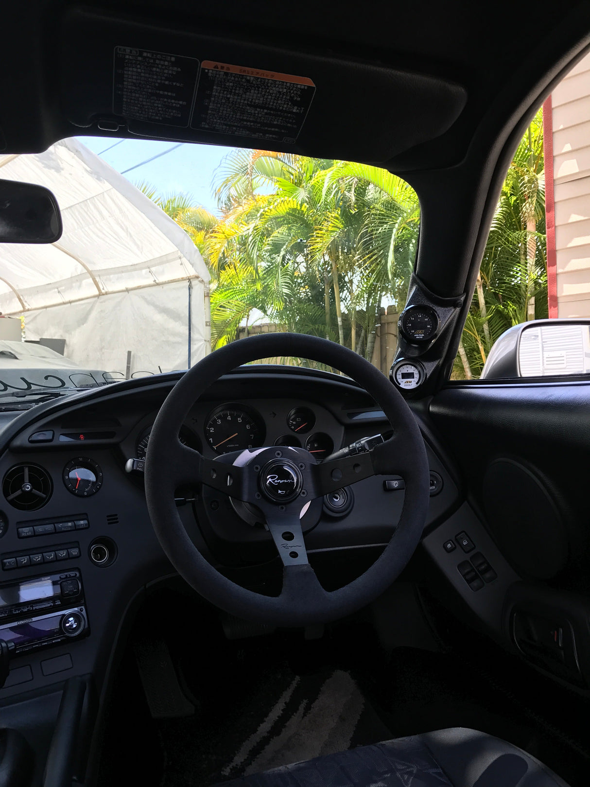 Renown 100 Dark Steering Wheel