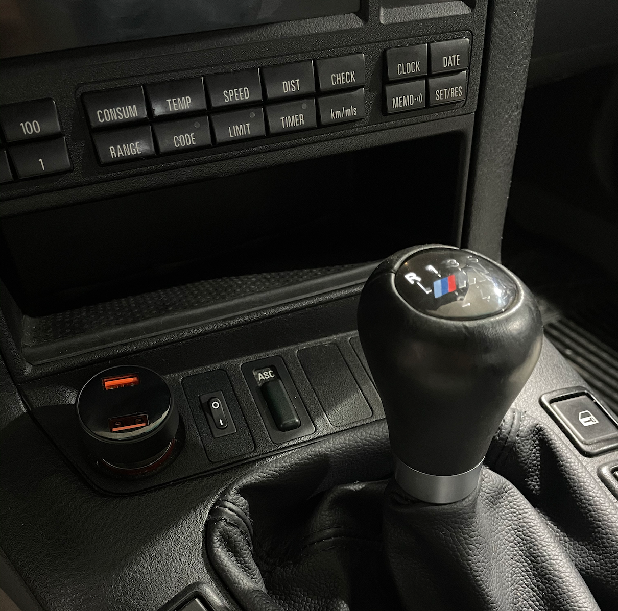 E36 Aux Switch