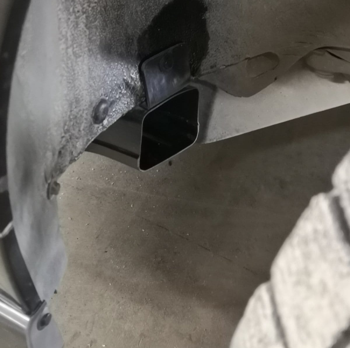 E34 Mtech Lip