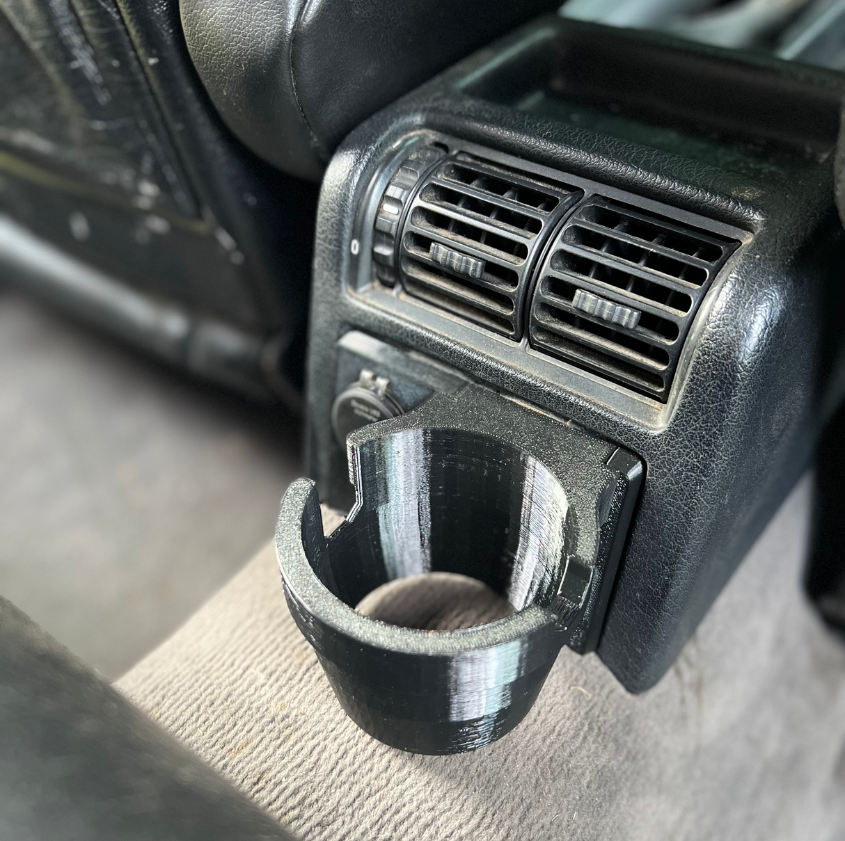 E34 Rear Cupholder