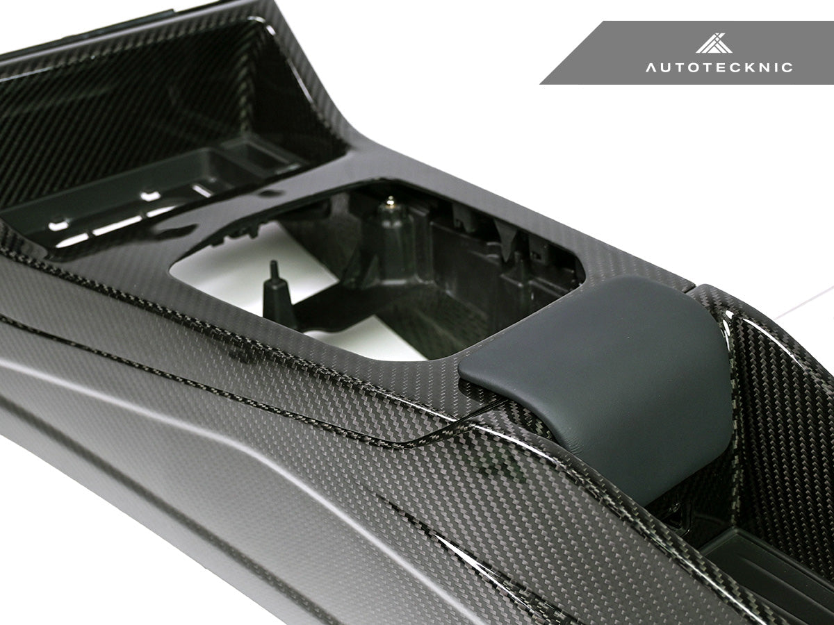 AutoTecknic Pre-Preg Carbon CSL Center Console - G8X M2 / M3 / M4 (Automatic)