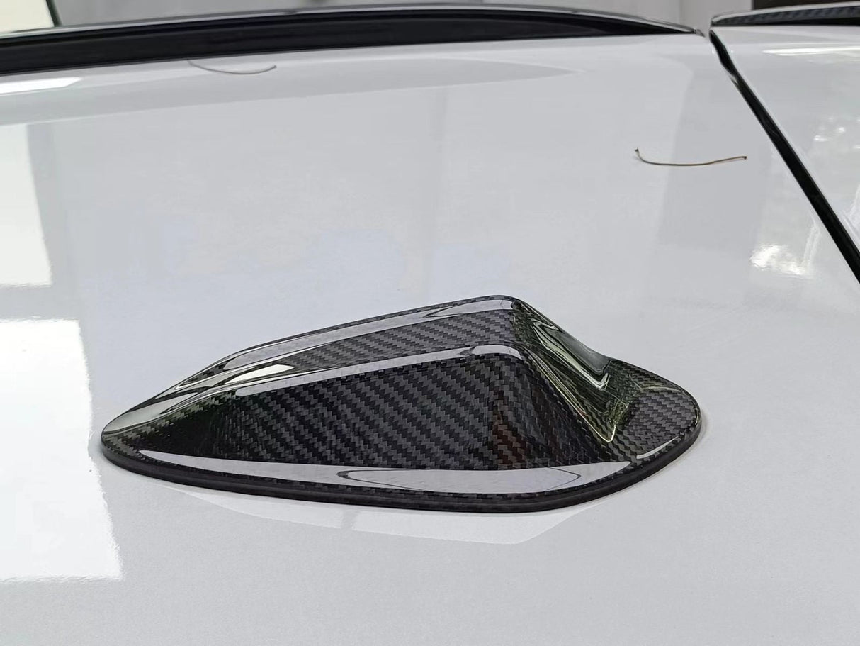 AutoTecknic Dry Carbon Roof Antenna Cover - G81 M3 Touring 2023-Up