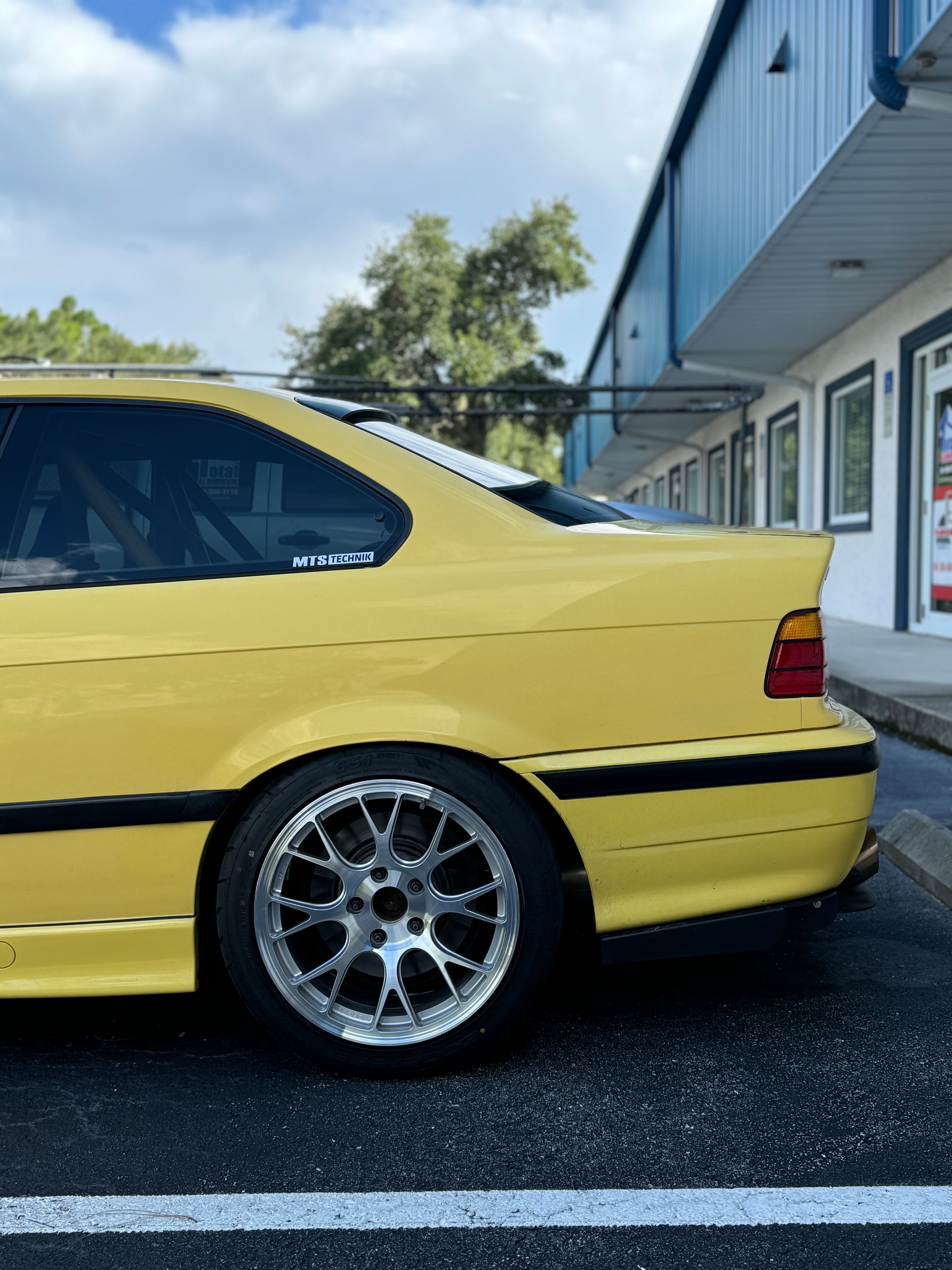 Bimmerworld E36 Forged Ta16 17X9 Wheel Set – Race German