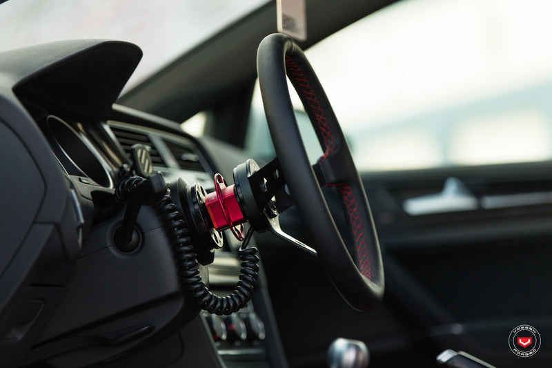 Renown 100 Rosso Steering Wheel