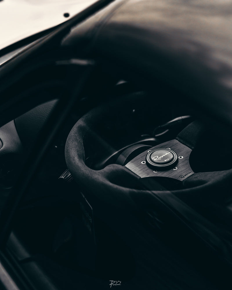 Renown 130R Dark Steering Wheel