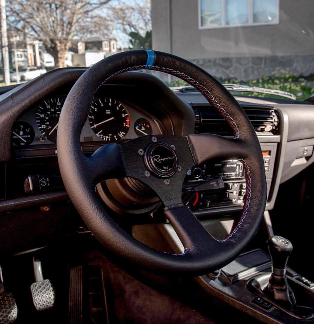 Renown 130R Motorsport Competition Steering Wheel – Race German