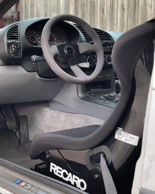 Renown 130R Motorsport Steering Wheel – Race German
