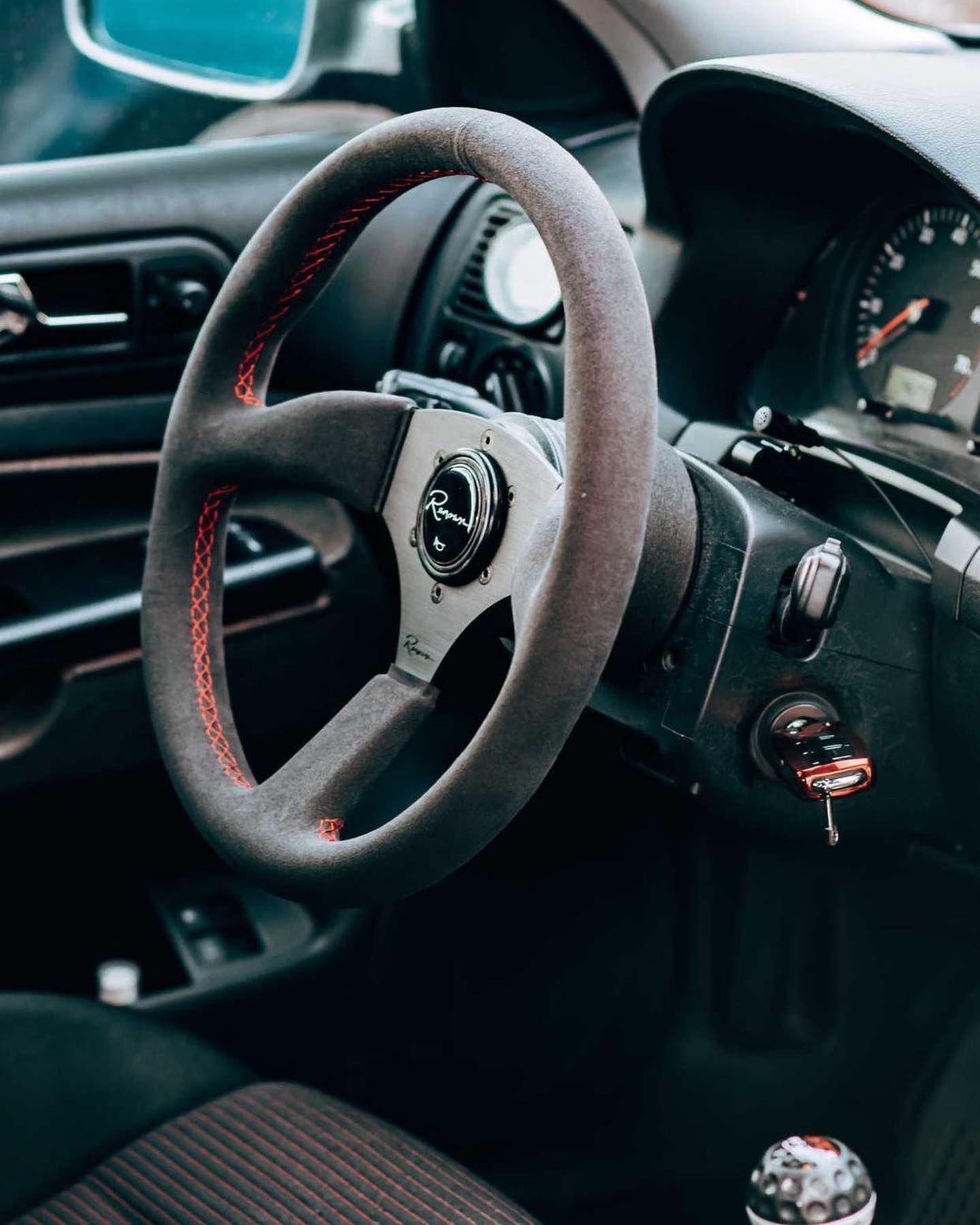Renown 130R Rosso Steering Wheel – Race German