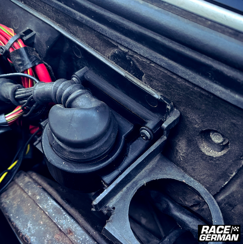 E30 C101 Connector Firewall Bracket