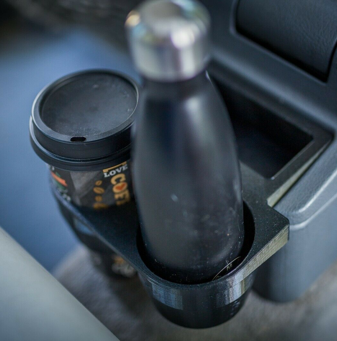 E36_dual_cupholder05.png