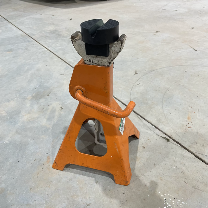 Deluxe E30 Jack Stand Pad