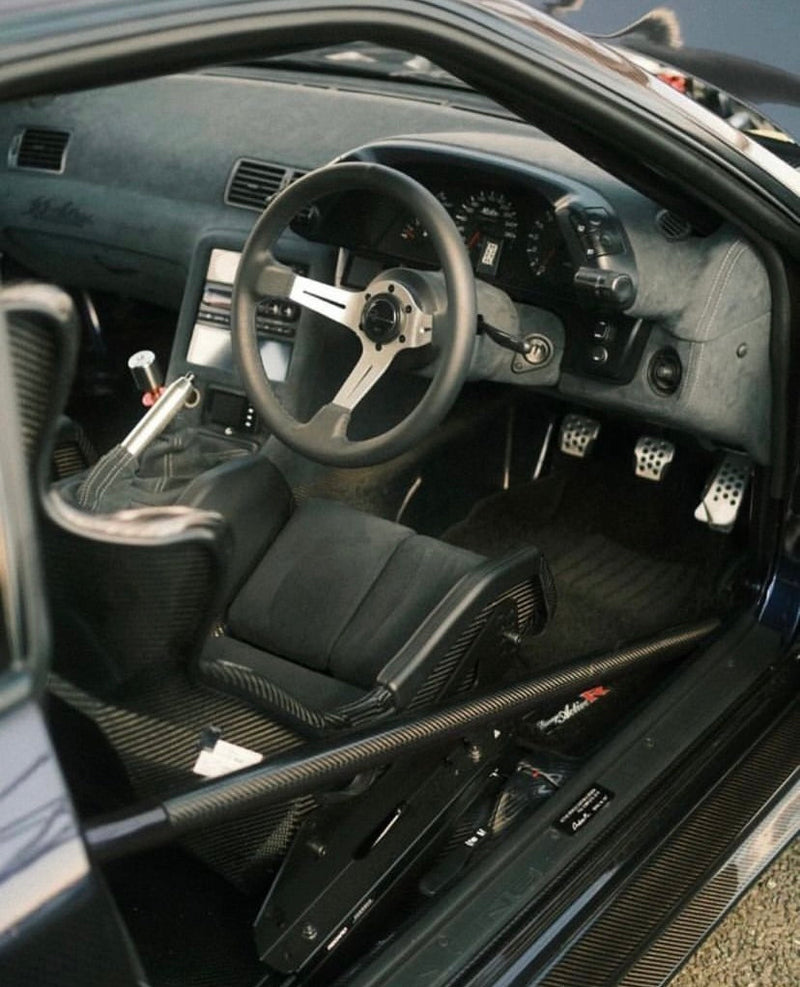 Renown Chicane Silver Steering Wheel