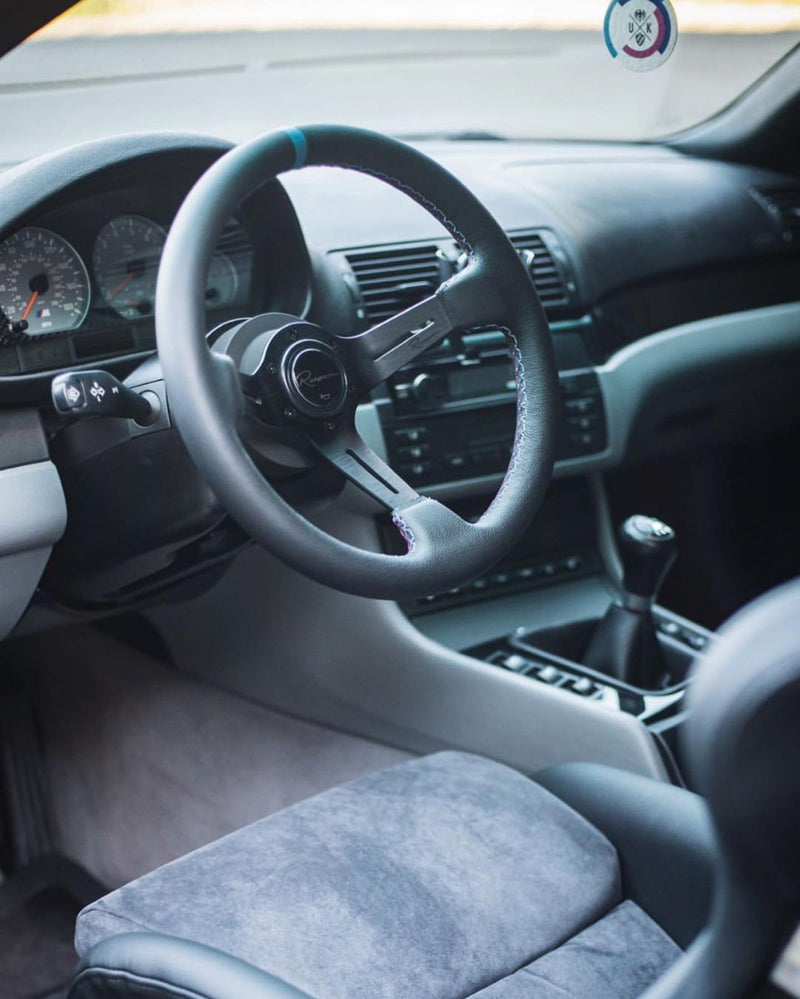 Renown Chicane Motorsport Competition Steering Wheel