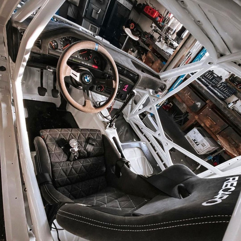 Renown Chicane Motorsport Competition Steering Wheel