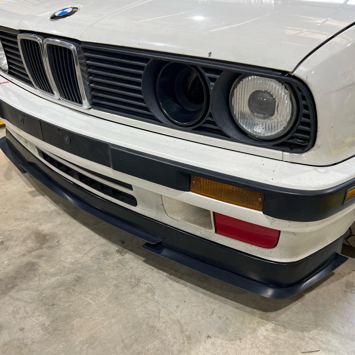 BMW E30 headlight duct