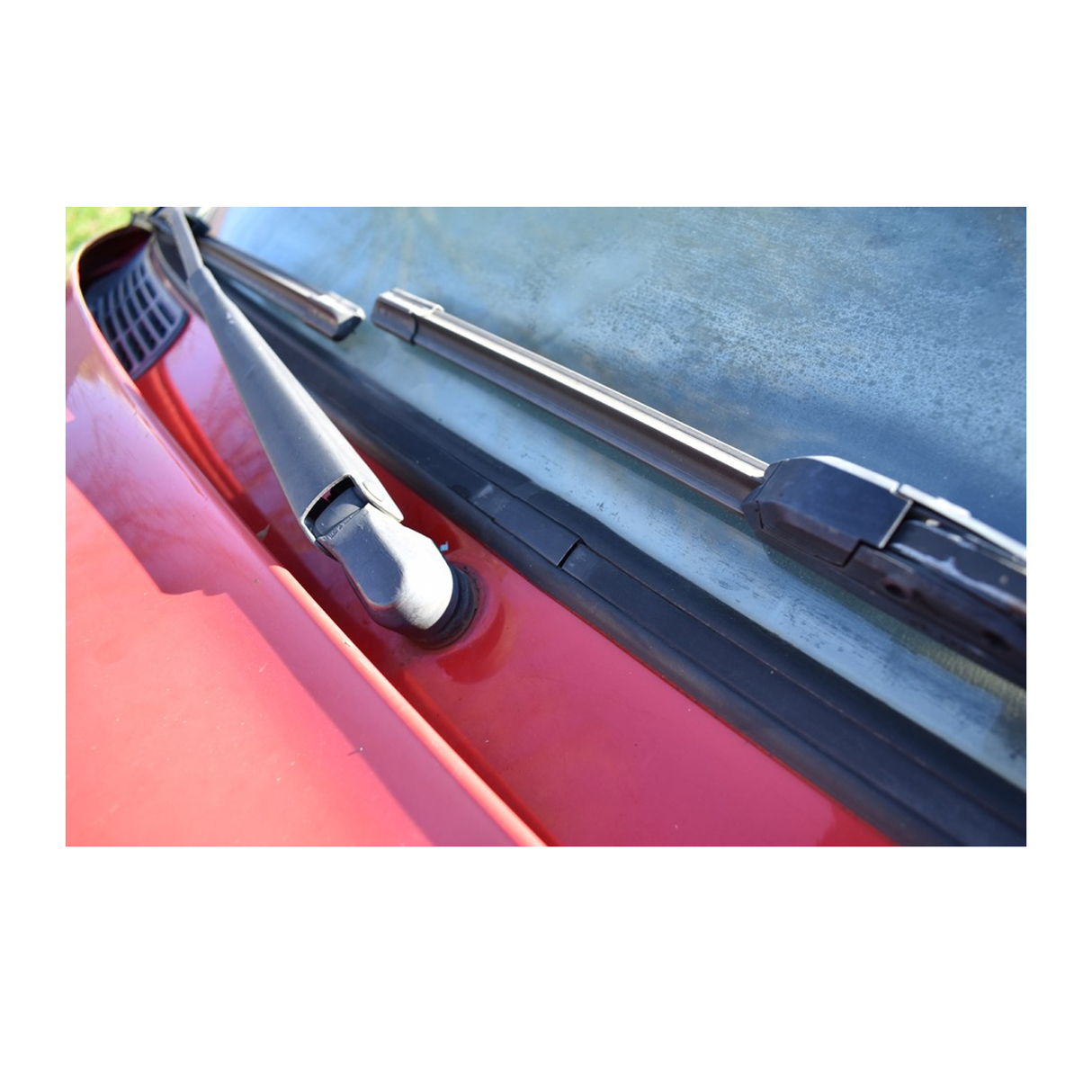E30 Windshield Seal Locker