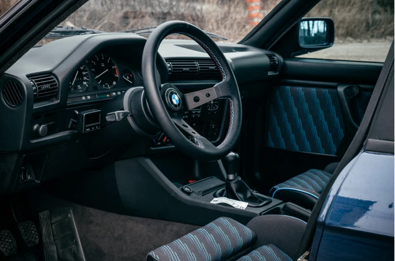 Renown 100 Motorsport Steering Wheel