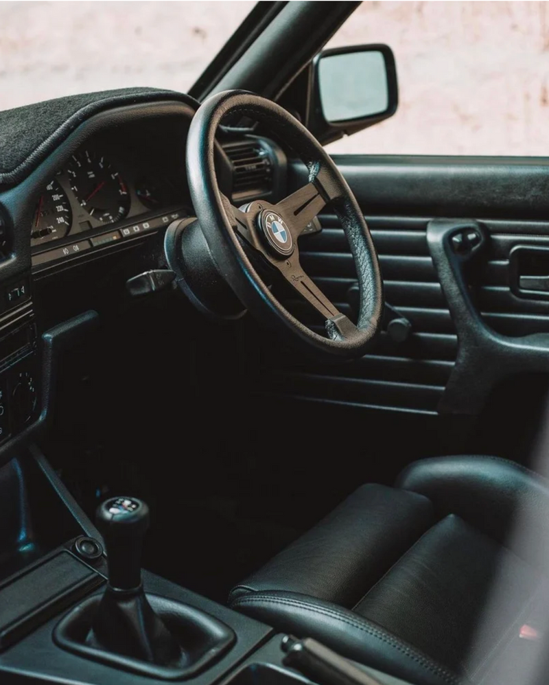 Renown Mille Dark Steering Wheel