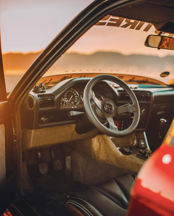 Renown Time Trial Motorsport Steering Wheel