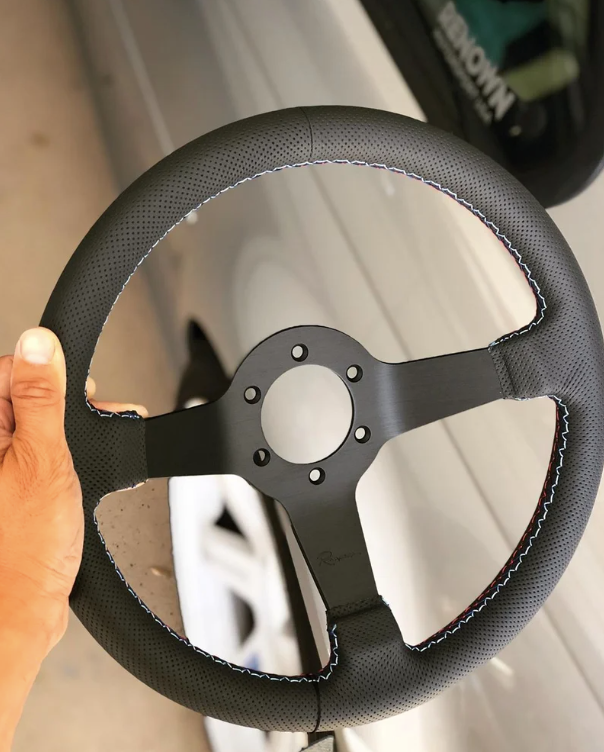 Renown Time Trial Motorsport Steering Wheel